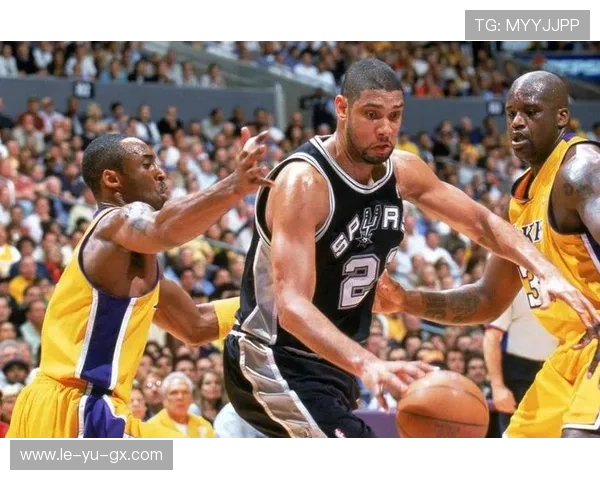 奥尼尔统治禁区 内线无人可挡