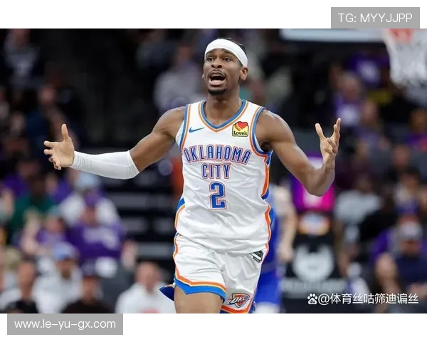 戈登掘金暴扣震撼全场,精彩瞬间引爆球迷热议 戈登掘金暴扣震撼全场,精彩瞬间引爆球迷热议